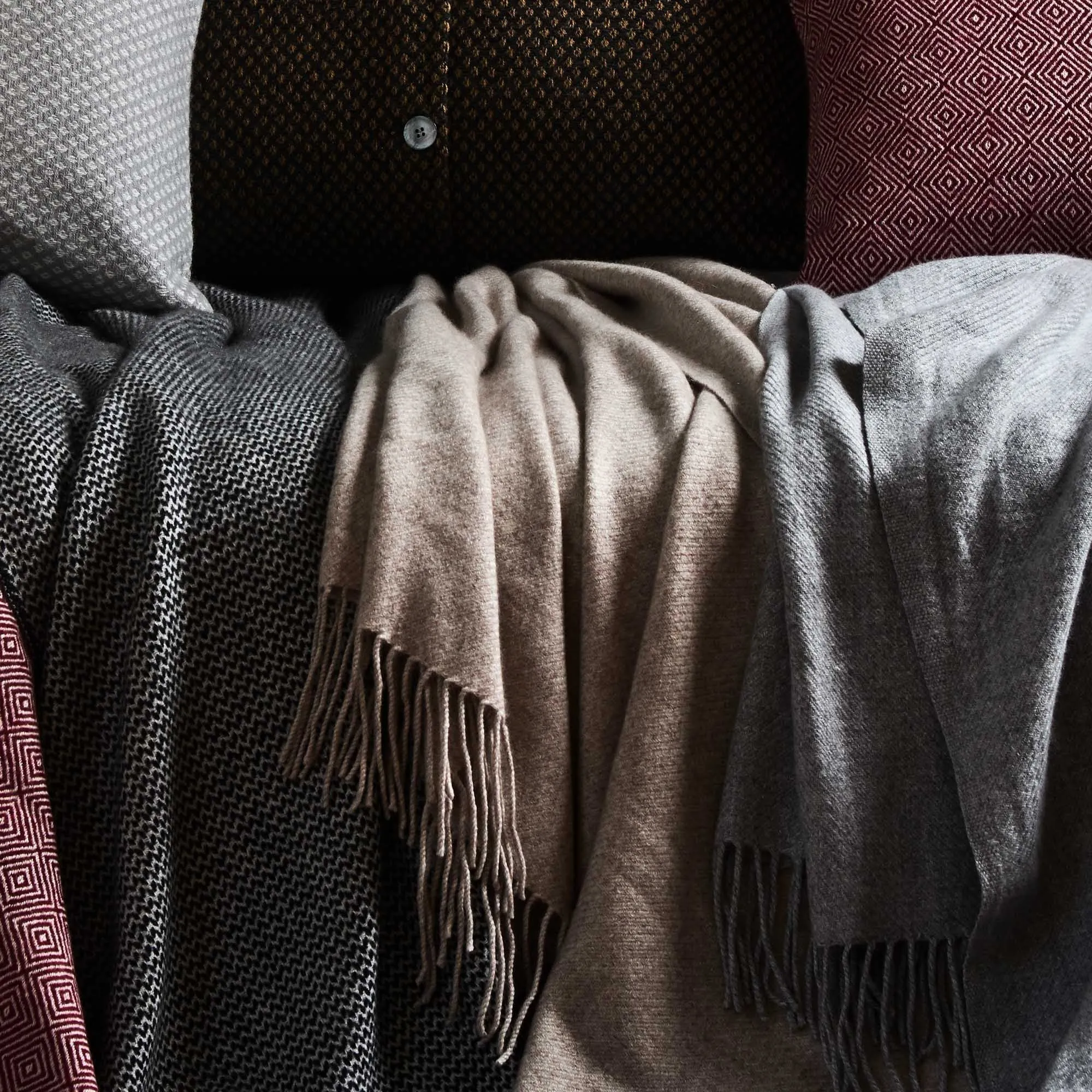 Almora Cashmere Blanket [Sand]