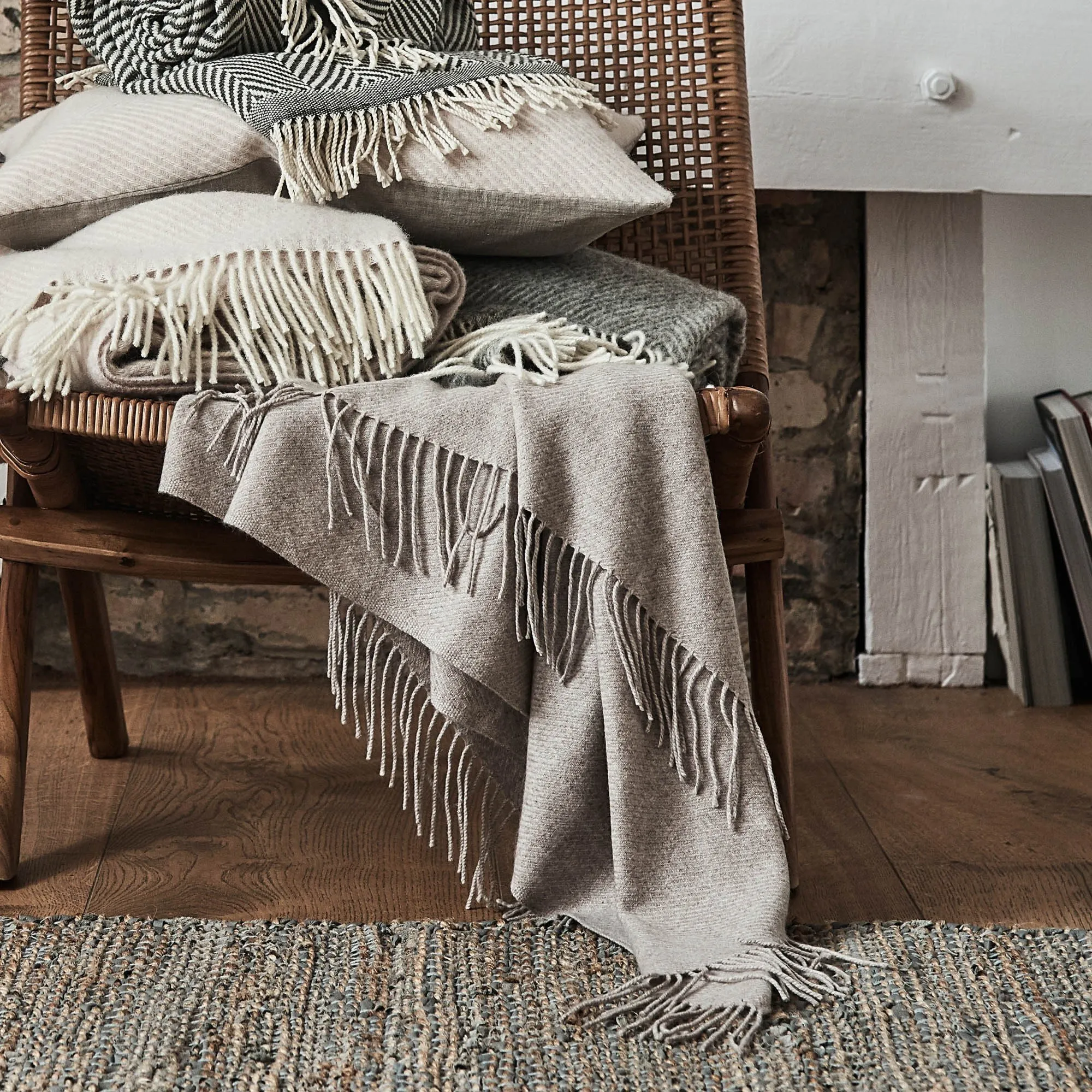 Almora Cashmere Blanket [Sand]