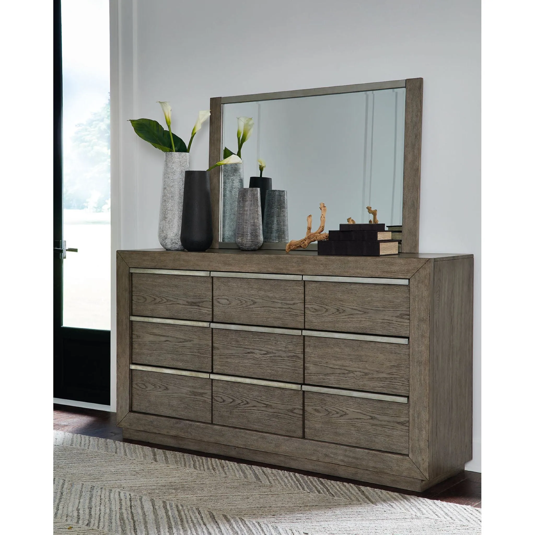 Anibecca 5 Piece Queen Panel Bedroom